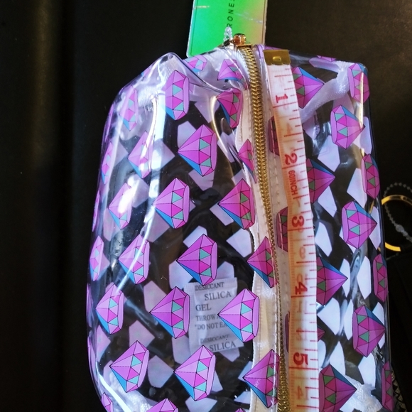 Multiple items bundle - Picture 15 of 16